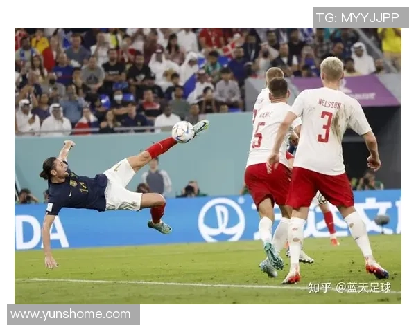 杜塞多夫与慕1860的激烈对决揭示足球战术与团队协作的精彩瞬间 杜塞多夫与慕1860的激烈对决揭示足球战术与团队协作的精彩瞬间